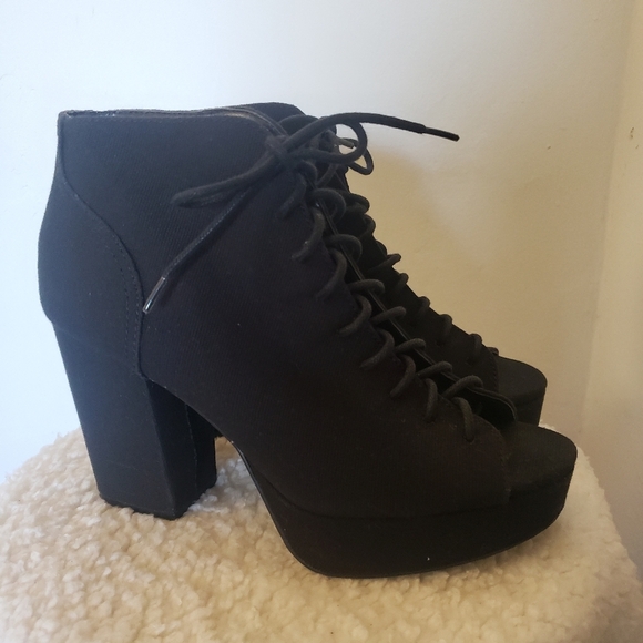 H & M Peep-toe Chunky Heel Platform Bootie Shoe - Picture 4 of 11